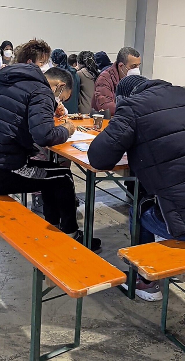 Als Gelegenheit deutsches Brauchtum ke...ser diese Christbaumaktion angeboten.   | Foto: Malteser Hilfsdienst Offenburg