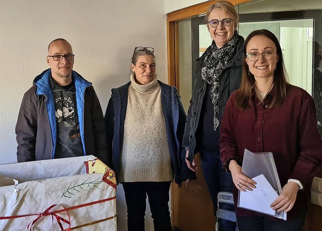 Bernd Konstanzer, Simone Brudy, Schull...nie Grner bei der bergabe (v. li.).   | Foto: Gewerblich-Technische Schulen