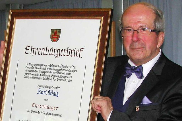 Karl Walz bei der Verleihung der Ehrenbrgerwrde   | Foto: Manfred Lange