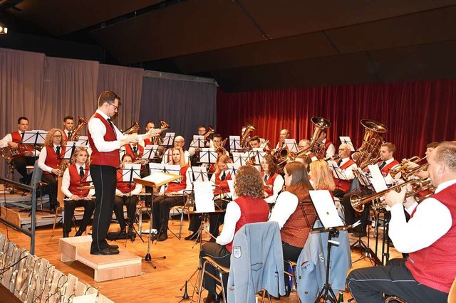 Wilde und sanfte Klnge bot der  Musik... Reiselfingen beim Weihnachtskonzert.   | Foto: Thomas Biniossek