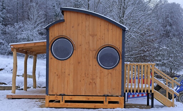 Der Wagen des Waldkindergartens hat endlich seinen Standort in Liel gefunden.   | Foto: Martin Pfefferle