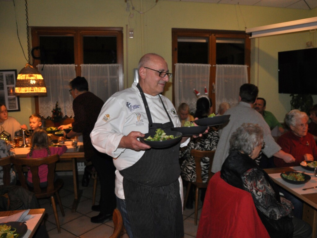 Demetrio Colangelo veranstaltete in seinem Lokal Acqua Mediterranea in Kollnau ein Spendenessen fr Tafelkunden