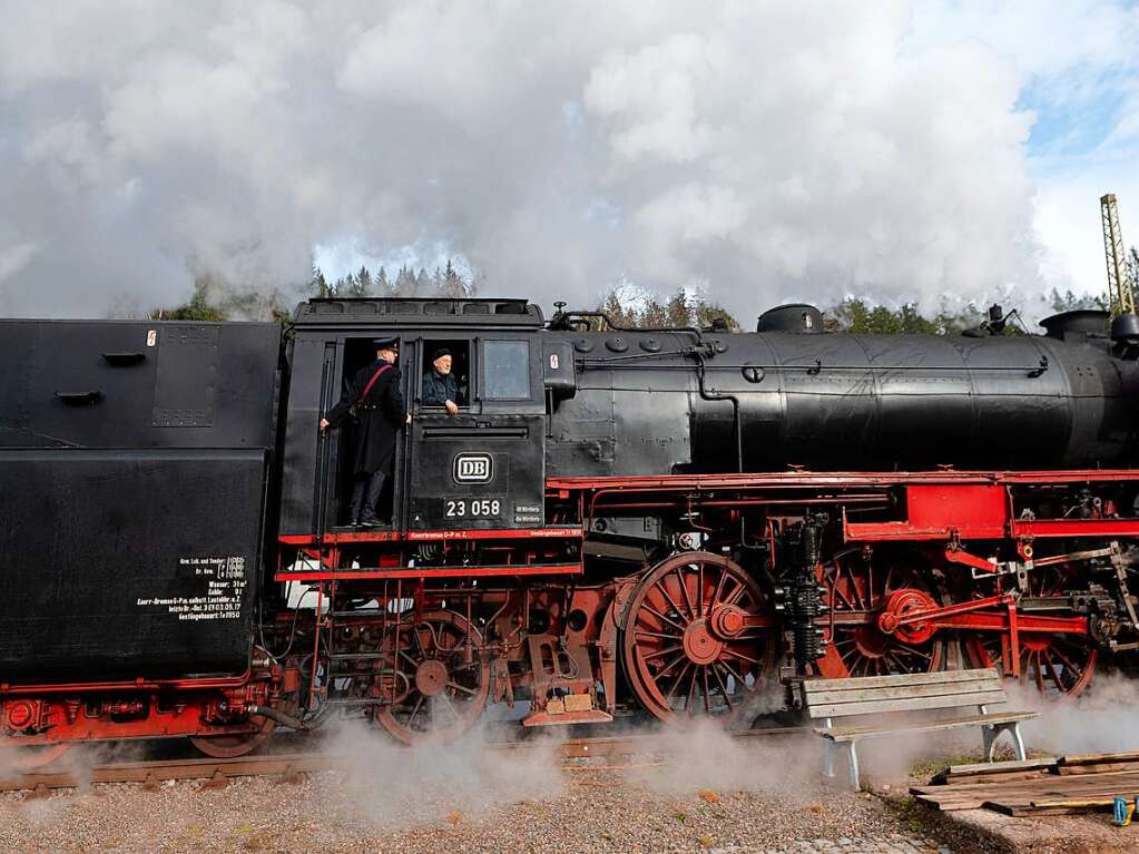 Eine gefhlsechte Zeitreise in die Vergangenheit ermglichen die Jahresabschlussfahrten der Dreiseenbahn. <?ZP?>
