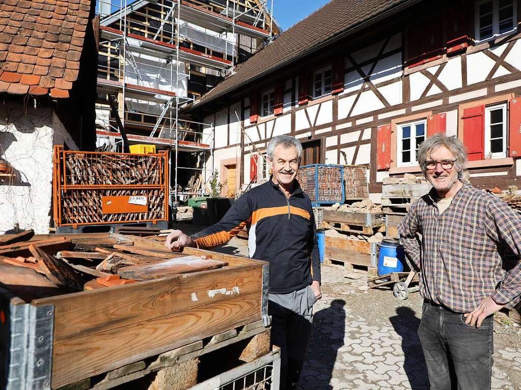 In Friesenheim restauriert Herbert Steiner mit der Familie und dem Vorbesitzer ein Fachwerkhaus aus dem 17. Jahrhundert.