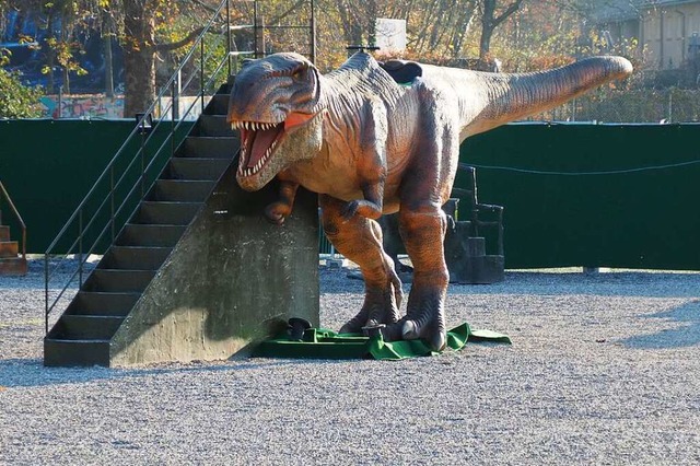 Dass Dinosaurier fr einen Polizeieins...t nun auch nicht gerade alle Tage vor.  | Foto: Herbert Frey