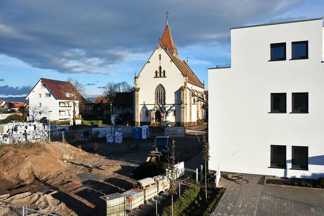 In Reutes neuem Zentrum, der &#8222;Ne...rtsmitte&#8220;, wurde fleiig gebaut.  | Foto: Benedikt Sommer