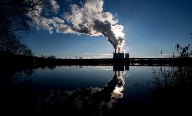 Braunkohlekraftwerk Schkopau in Sachsen-Anhalt  | Foto: Hendrik Schmidt (dpa)