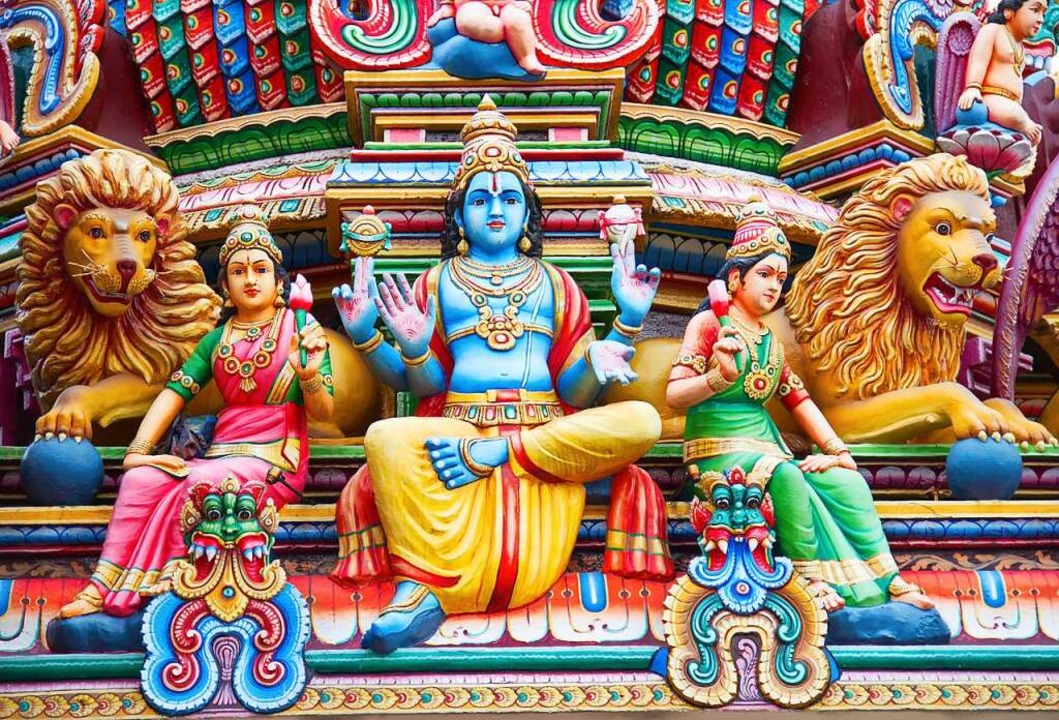 Bunte Statuen: die Welt der hinduistischen Götter ist farbenfroh  | Foto: swisshippo (Fotolia)