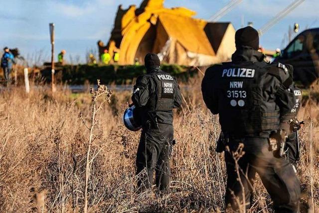 Fotos: Polizei bereitet die Rumung von Ltzerath vor