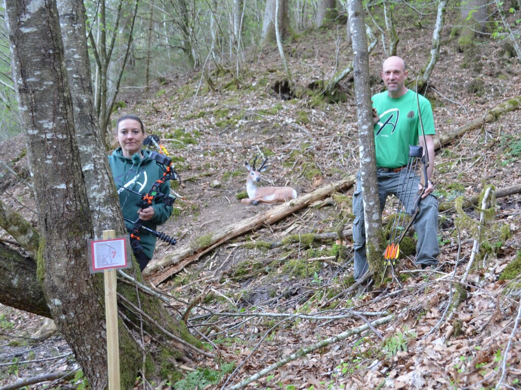 Im Wald bei Biederbach ist ein Bogen-Parcours realisiert worden.