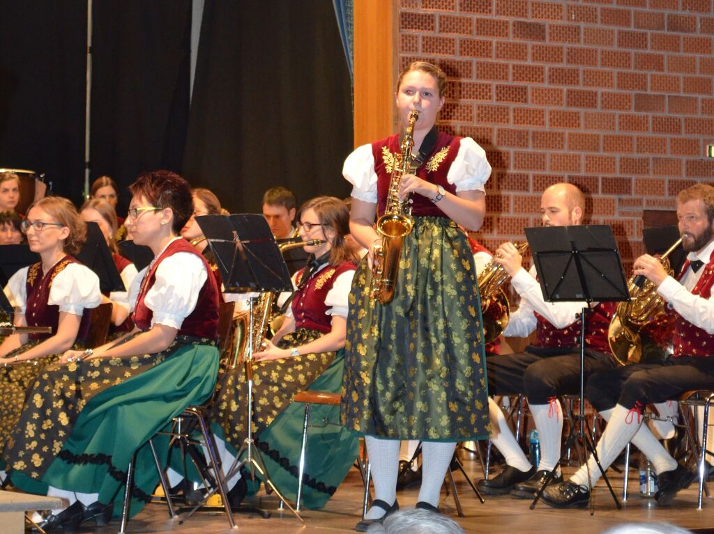 Beim Jahreskonzert des Musikvereins Trachtenkapelle Biederbach