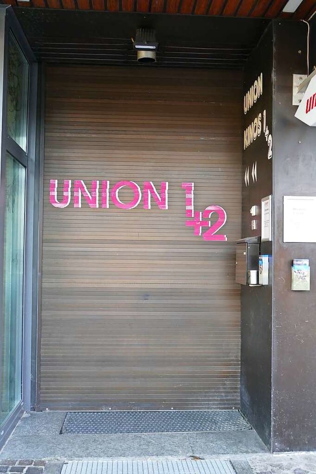 Das Eingangstor des Kino Union in Lrrach. Es schloss im Sommer.  | Foto: Nina Witwicki