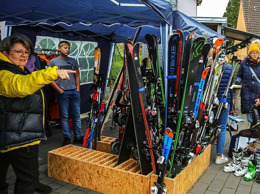 Alles fr Skifreunde gab es auf dem Kippenheimer Weihnachtsmarkt.