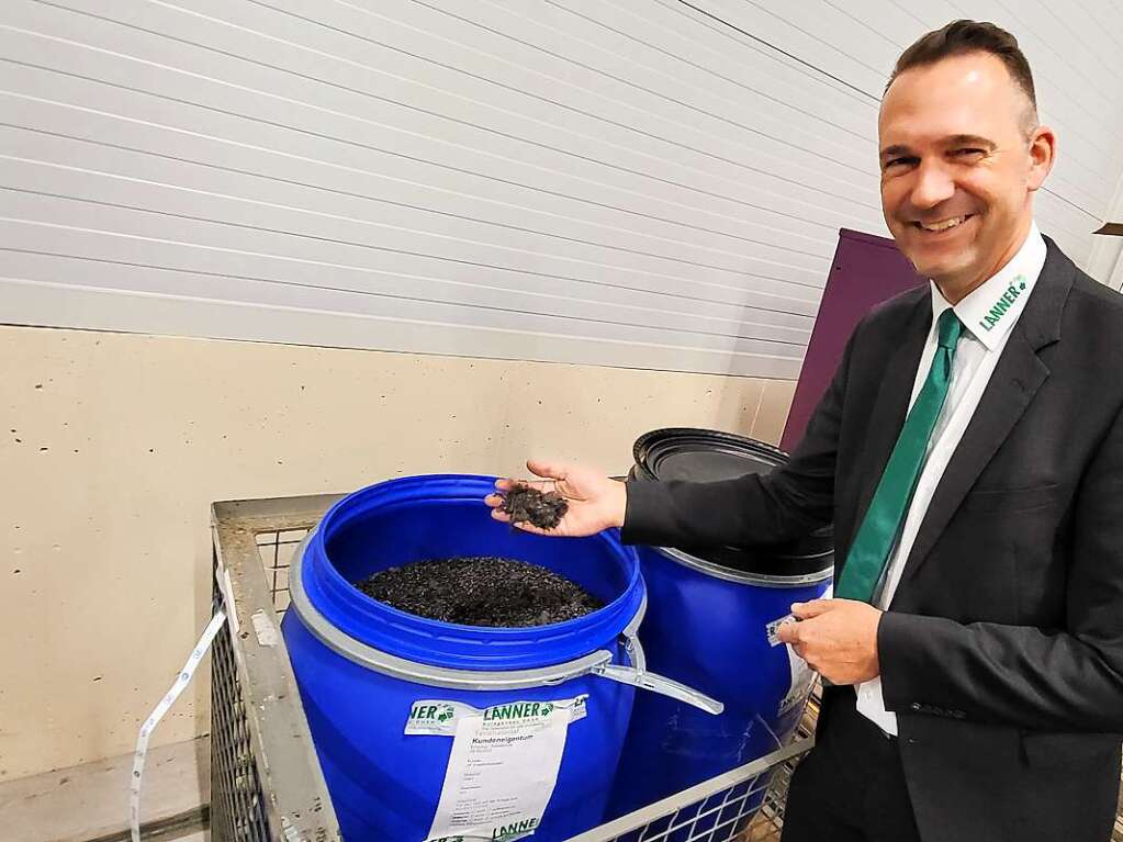 Die Firma Lanner, hier Geschftsfhrer Tobias Lanner, erhlt die Wirtschaftsmedaille des Landes.