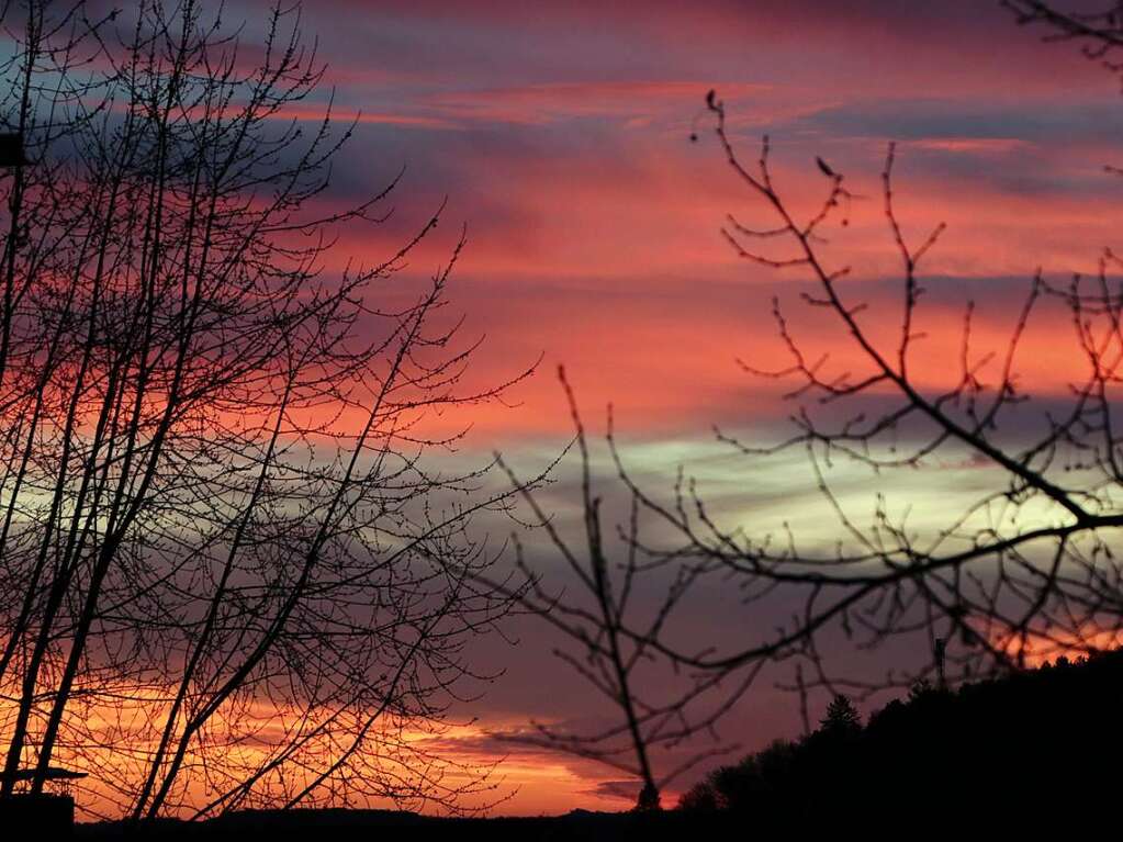 Ein farbenprchtiger Sonnenuntergang in Sexau