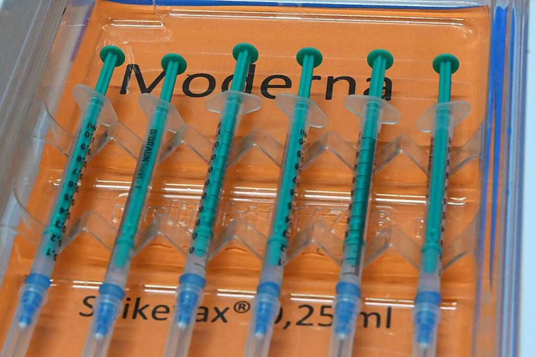 Spritzen mit dem Impfstoff von Moderna  | Foto: Jonas Hirt
