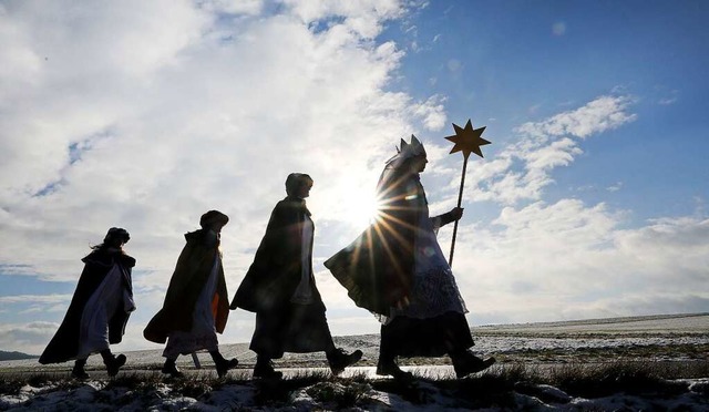 Einmal Sternsinger, immer Sternsinger:... sind mehrmals bei den Aktionen dabei.  | Foto: Thomas Warnack (dpa)