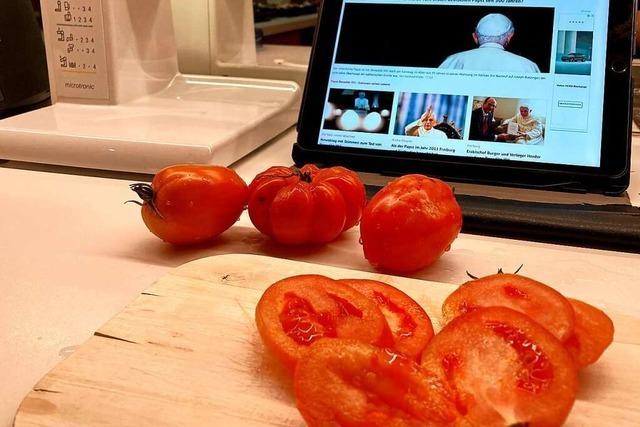 Frische Tomaten freuen Mllheimer Grtnerin, blhende Hasel rgert Allergiker