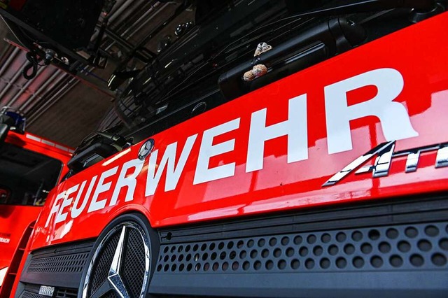 Ein Lschfahrzeug der Lrracher Feuerwehr  | Foto: Jonas Hirt