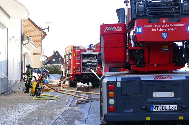 Die Feuerwehr Bonndorf setzt auf Moder...o zeigt einen Einsatz im Februar 2022.  | Foto: Stefan Limberger-Andris