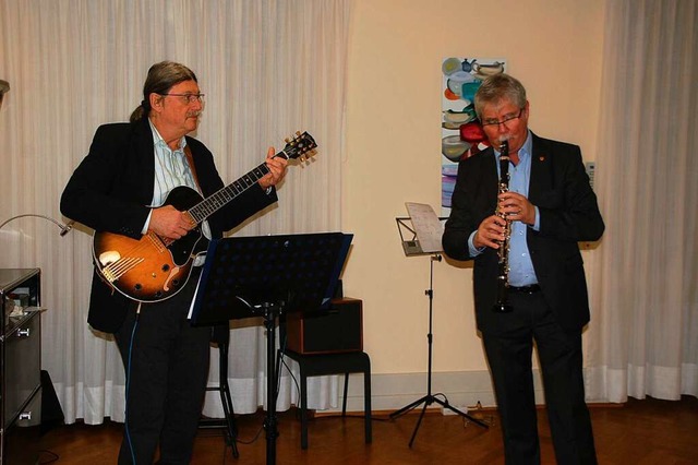 Jazzmusik mit Rudi Wahl (links) und Eckhart Hanser  | Foto: Petra Wunderle