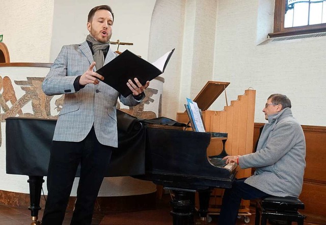 Mit festlichen und beschwingten Lieder...ahr in der Rheinfelder Christuskirche.  | Foto: Roswitha Frey