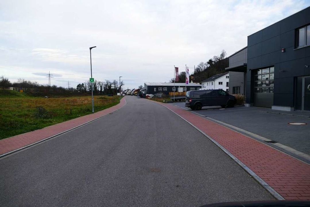 Im Gewerbe- und Wohngebiet Vollenburg ...uch ein Drogeriemarkt ist im Gesprch.  | Foto: Victoria Langelott