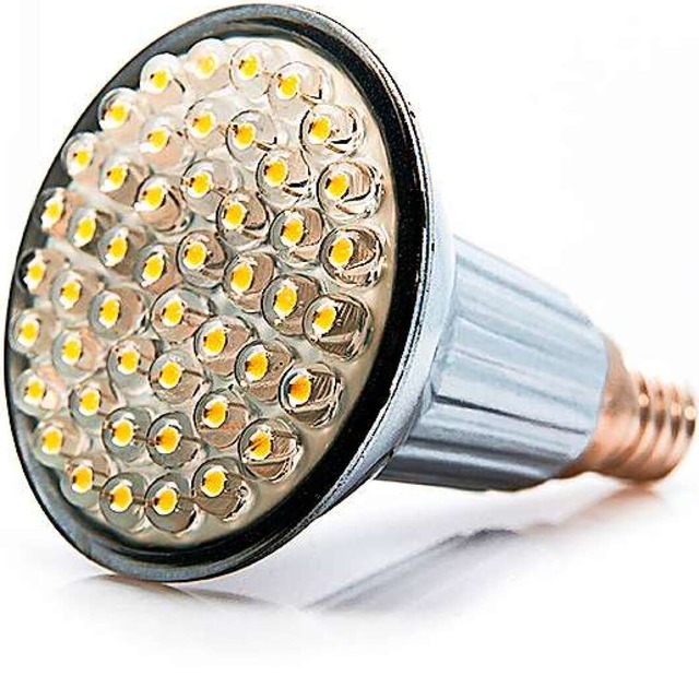 Frs Energiesparen setzen  Grenzach-Wy...hndler die LED-Lampen vielfltig ein.  | Foto: Camp's  (stock.adobe.com)