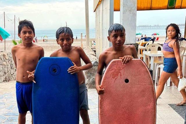 Ein Rheinfelder sammelt Surfbretter für Peru