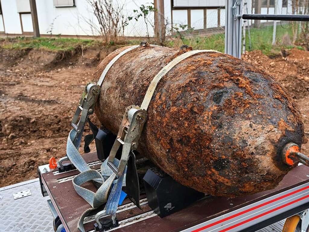 Fertig zum Abtransport: Die frisch entschrfte Bombe.