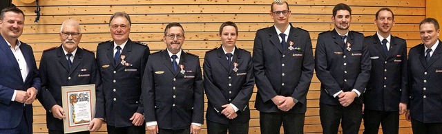 Bei der Hauptversammlung der Feuerwehr... und Patrick Eckert (15) (von links).   | Foto: Reinhard Herbrig