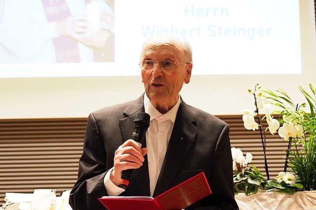 Herbolzheim ernennt frheren Stadtpfarrer Wigbert Steinger zum Ehrenbrger