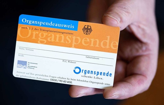 Die Zahl der Organspender in Deutschla...um rund sieben Prozent zurckgegangen.  | Foto: Hendrik Schmidt (dpa)