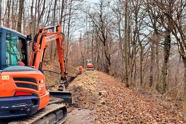 Am Rankweg in Grenzach werden derzeit Glasfasernetze verlegt.  | Foto: Heinz und Monika Vollmar