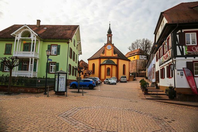 Auf dem Rathausplatz in Mahlberg soll ...r noch zwei Stunden lang erlaubt sein.  | Foto: Sandra Decoux-Kone