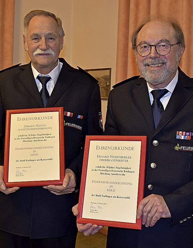 Fr 50 Jahre bei der Feuerwehr wurden ...o (l.) und Erhard Weisenberger geehrt.  | Foto: Roland Vitt