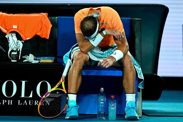 Ein niedergeschlagener Rafael Nadal  | Foto: MANAN VATSYAYANA (AFP)