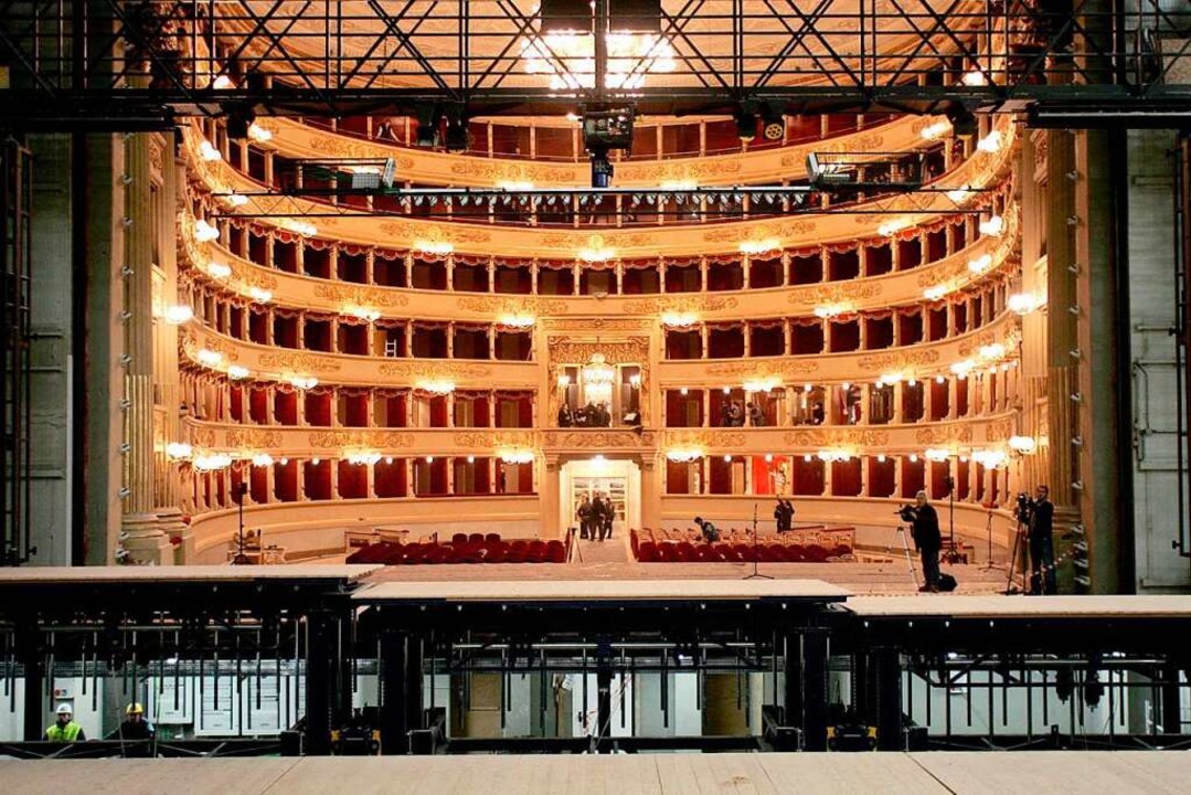 Eines der berühmtesten Opernhäuser erl...als Michael Güttler am Dirigentenpult.  | Foto: Matteo Bazzi