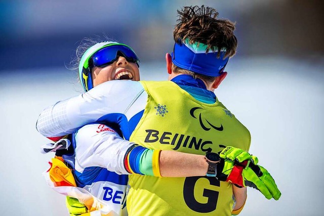So jubelte die in Freiburg lebende Lin...Baumann ber Gold bei den Paralympics.  | Foto: Jens Bttner (dpa)