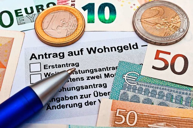 Rund 2000 Antrge sind bis Ende 2022 j...fnf Mitarbeiter prften (Symbolbild).  | Foto:  Stockfotos-MG