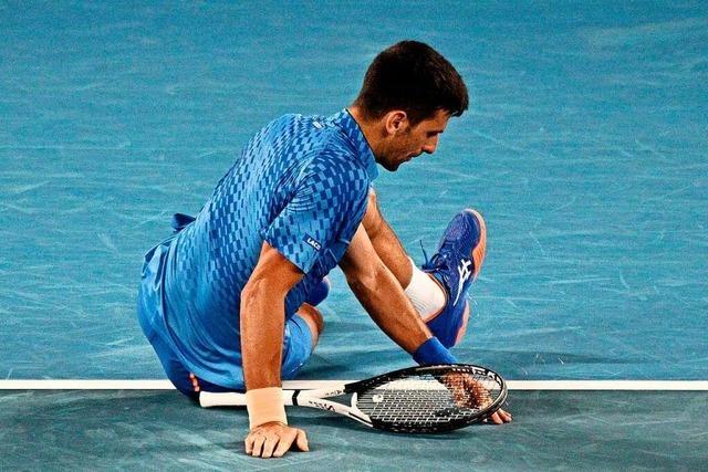 Djokovic erreicht Achtelfinale und wird erneut am Oberschenkel behandelt