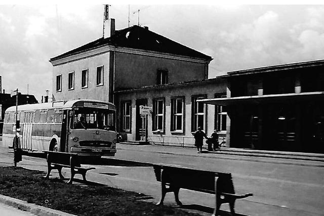 Busse sollen lnger auf die Zugfahrer warten, besonders am Bahnhof Mllheim