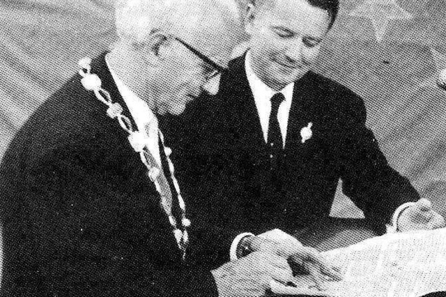 Die Bürgermeister Ernst Prestel (links) und Maurice Kubler. | Foto: Sammlung Max Bühler .- Waldkircher Heimatbrief Die Bürgermeister Ernst Prestel (links) und Maurice Kubler. | Foto: Sammlung Max Bühler .- Waldkircher Heimatbrief