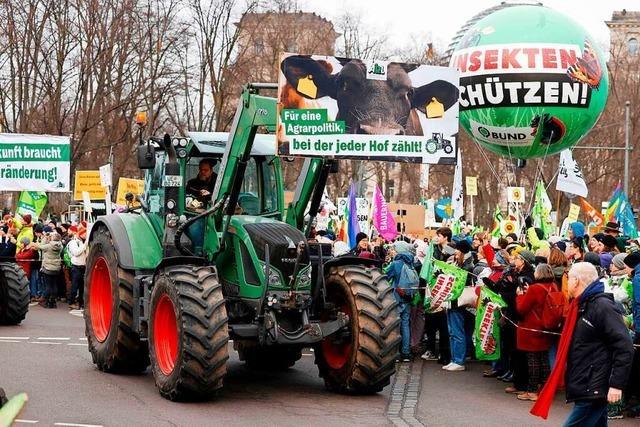 Tausende demonstrieren in Berlin mit Treckern für mehr Tierschutz