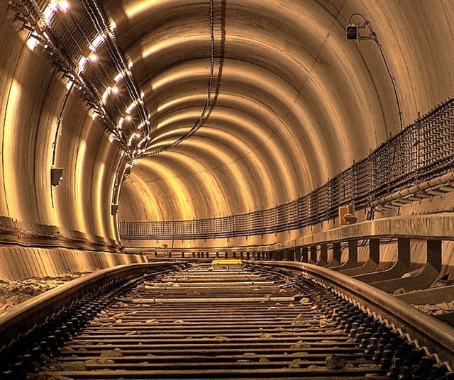 Durch den Batzenberg soll ein Tunnel fhren.  | Foto: fotolia.com/Adamus 
