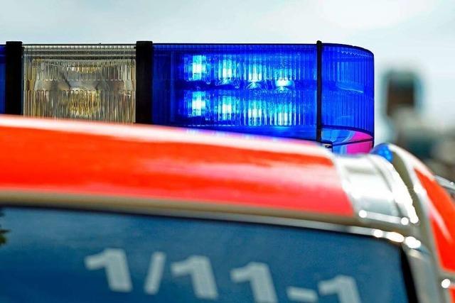 82-Jhrige wird aus brennendem Reihenendhaus in Freiburg gerettet
