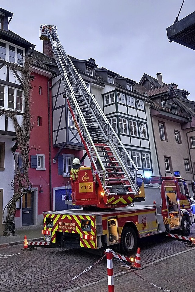 Sicherheitskontrolle durch die Feuerwehr   | Foto: Axel Kremp