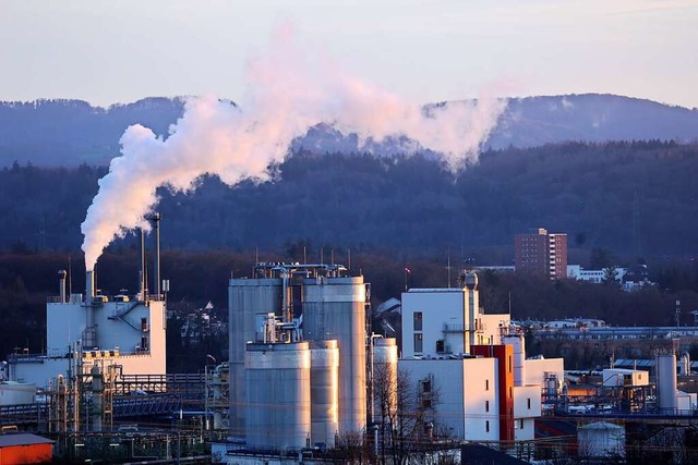 In Rheinfelden findet sich auch viel Industrie, wie hier die Anlage von Evonik.  | Foto: Joachim Hahne