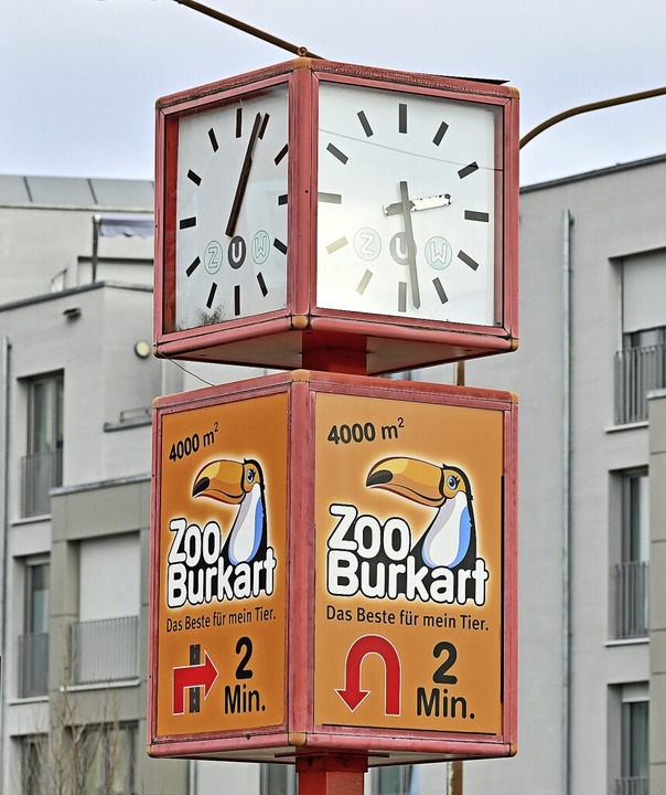 Irritierende Zeitangaben: Das Foto wur..., Ecke Eschholz-/Carl-Kistner-Strae.   | Foto: Michael Bamberger