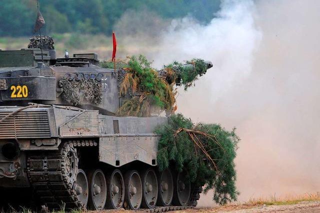 Scholz kndigt rasche Lieferung von Kampfpanzern an Ukraine an